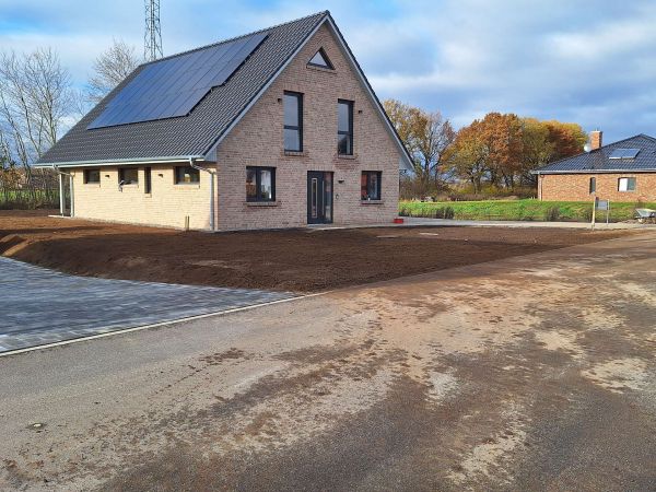 Haus auf Sandgrundstück